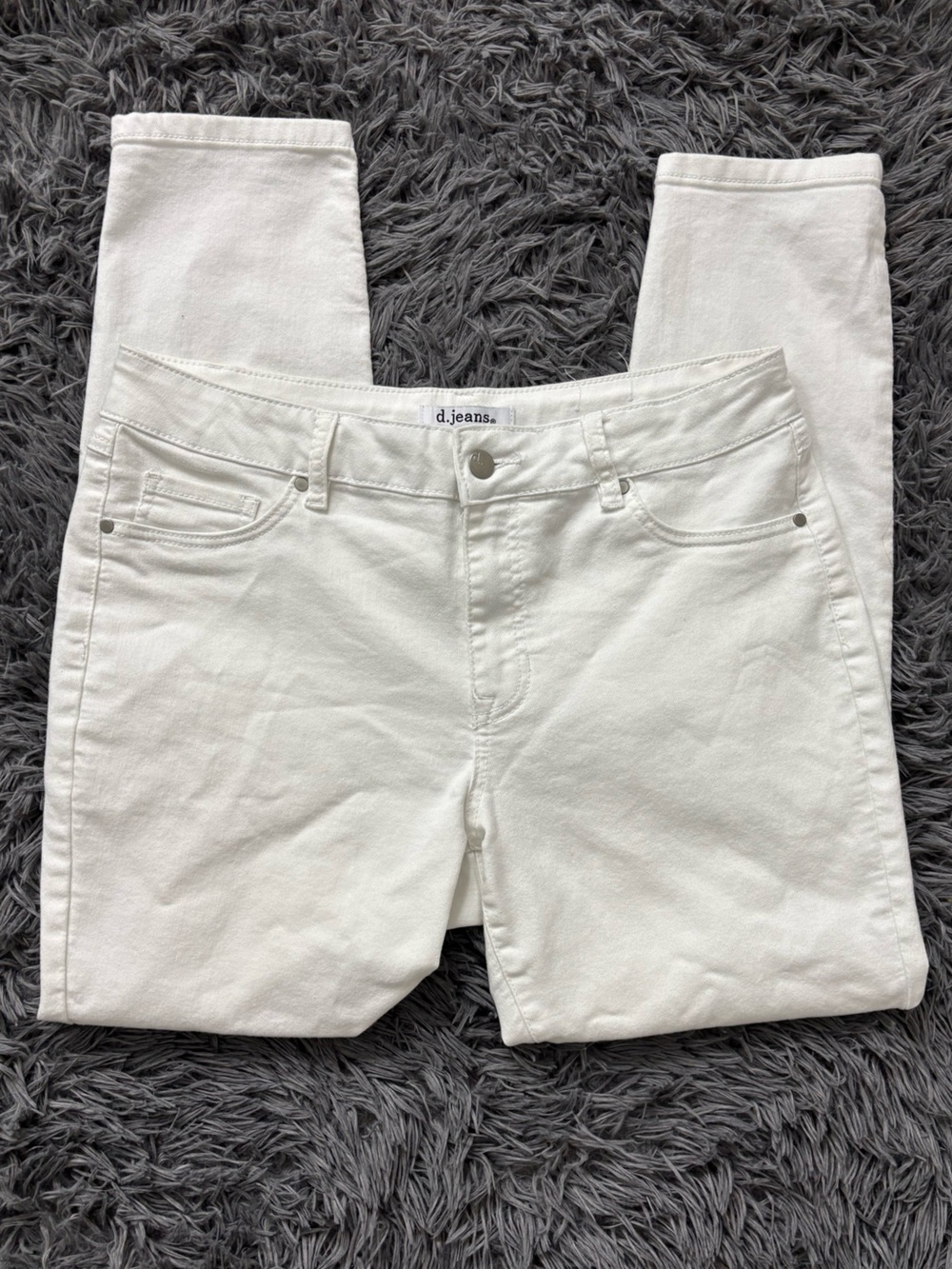 d. jeans White Denim Relaxed straight Slim Fit Jeans Woman Size 12 stretchy